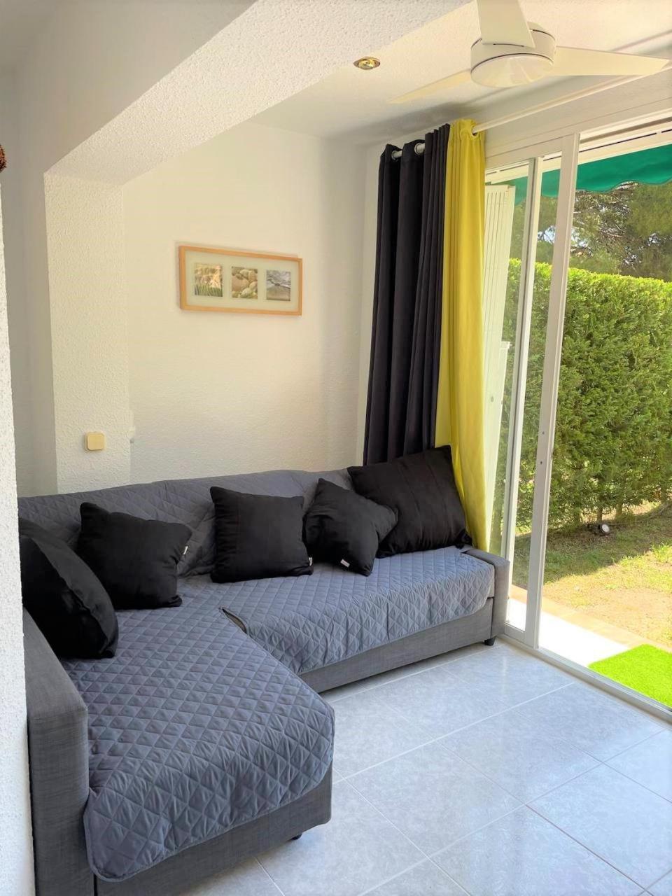 Apartamento En Platja Sant Pol S'Agaro Con Pisicina Y Jardin Sant Feliu de Guixols Bagian luar foto